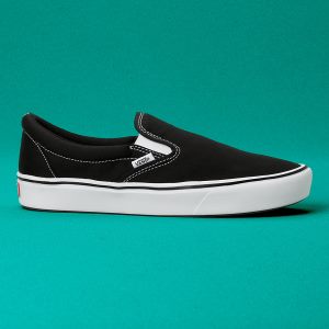 Vans Bayan Kaykay Ayakkabısı ComfyCush Slip-On Siyah/Beyaz | 94371-788